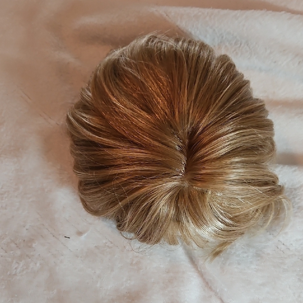Cute Blonde Women's Hair Topper